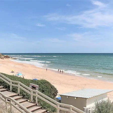 Apartment Adalena Oura By Alzira